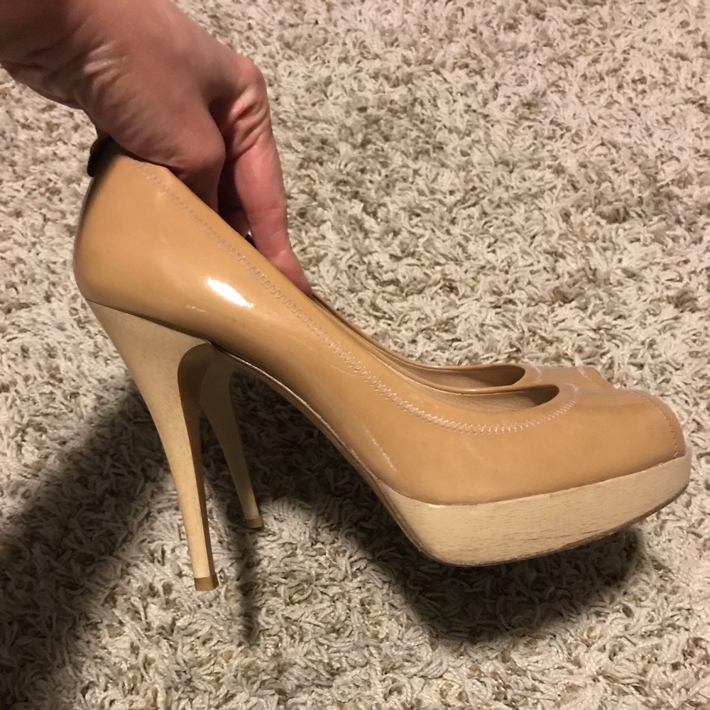 Stuart Weitzman Nude platform pumps